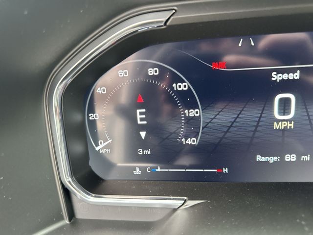 GMC Sierra 1500 Vehicle Full-screen Gallery Image 15