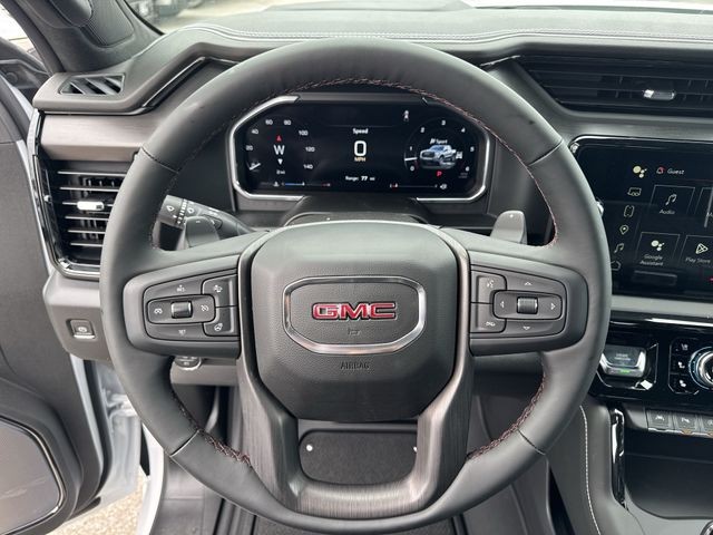 GMC Sierra 1500 Vehicle Full-screen Gallery Image 14