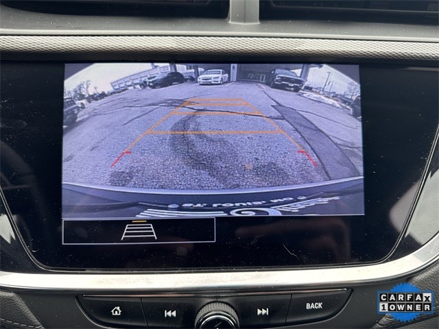 Buick Encore GX Vehicle Full-screen Gallery Image 14