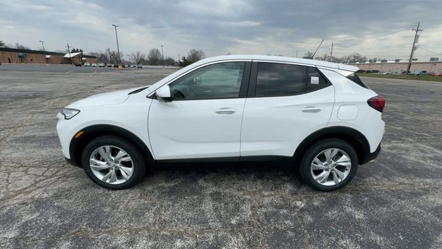 Buick Encore GX Vehicle Full-screen Gallery Image 05