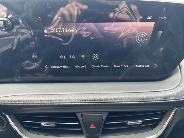 Buick Encore GX Vehicle Full-screen Gallery Image 16