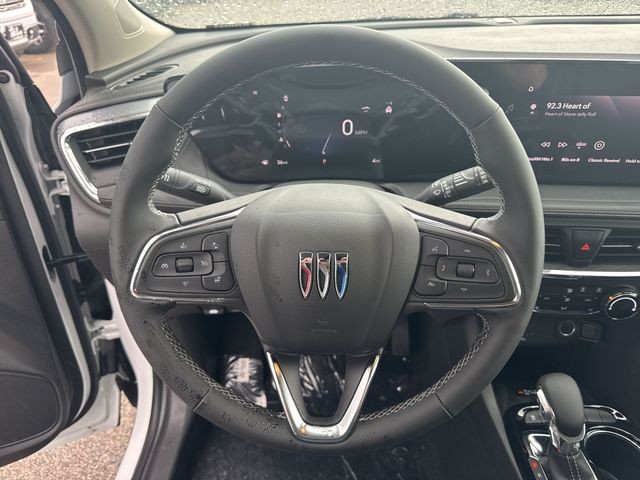 Buick Encore GX Vehicle Full-screen Gallery Image 14