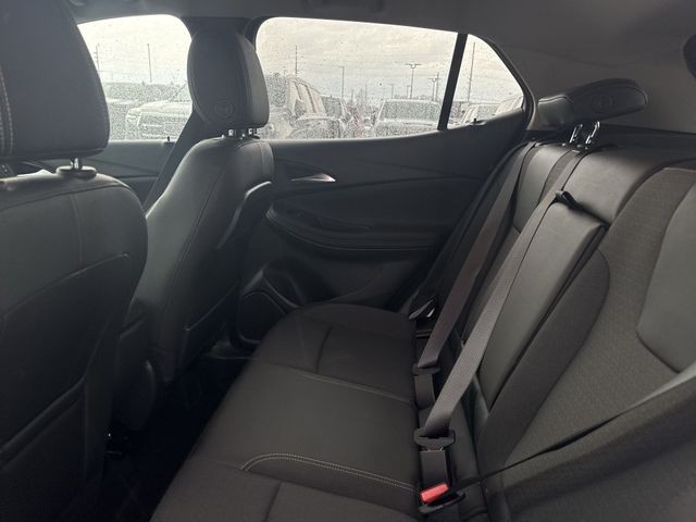 Buick Encore GX Vehicle Full-screen Gallery Image 21