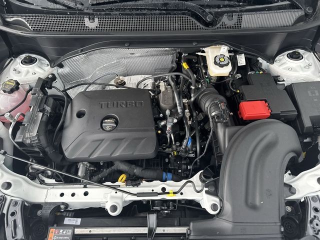 Buick Encore GX Vehicle Full-screen Gallery Image 24