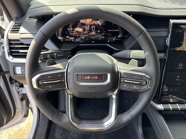 GMC Acadia Vehicle Full-screen Gallery Image 14