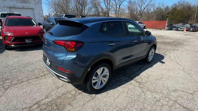 Buick Encore GX Vehicle Full-screen Gallery Image 08