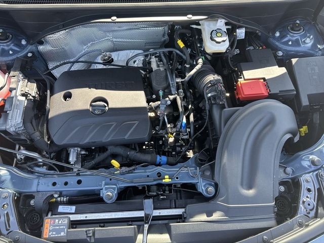 Buick Encore GX Vehicle Full-screen Gallery Image 24