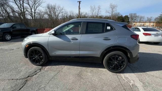 Buick Encore GX Vehicle Full-screen Gallery Image 05