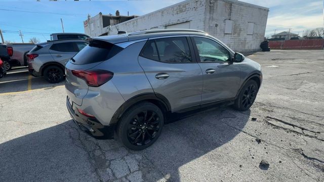 Buick Encore GX Vehicle Full-screen Gallery Image 08