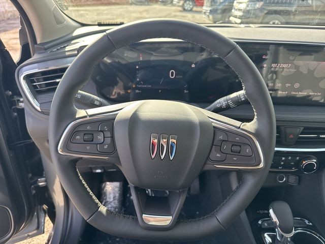 Buick Encore GX Vehicle Full-screen Gallery Image 14