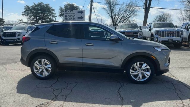 Buick Encore GX Vehicle Full-screen Gallery Image 09