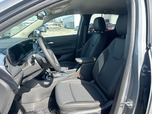 Buick Encore GX Vehicle Full-screen Gallery Image 11