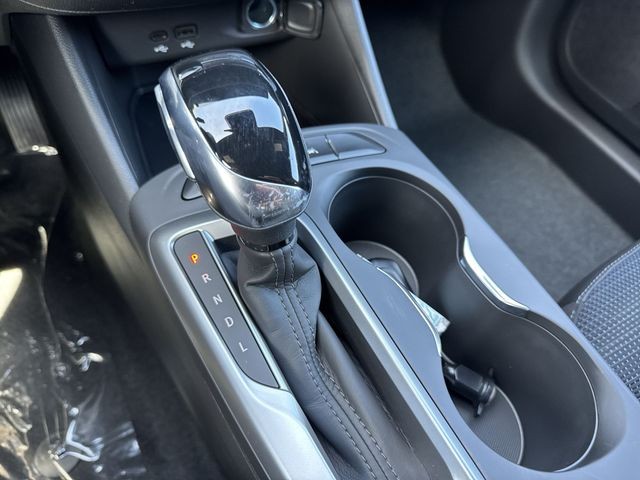 Buick Envista Vehicle Full-screen Gallery Image 19