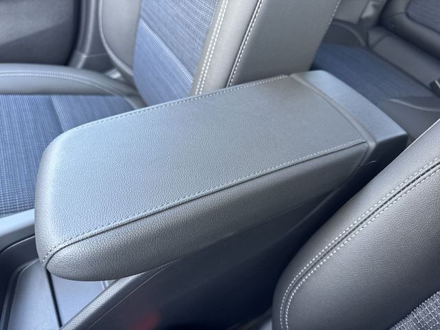 Buick Envista Vehicle Full-screen Gallery Image 20