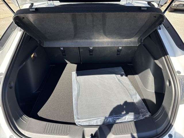 Buick Envista Vehicle Full-screen Gallery Image 22