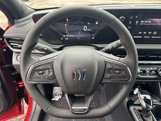 Buick Envista Vehicle Full-screen Gallery Image 14