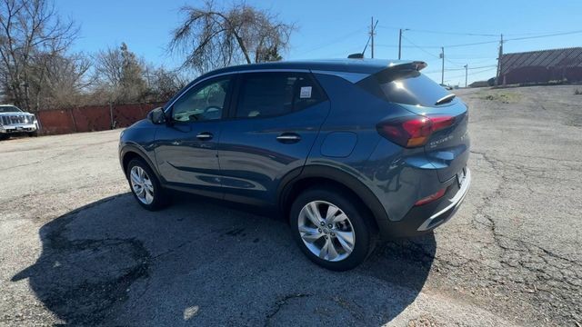 Buick Encore GX Vehicle Full-screen Gallery Image 06