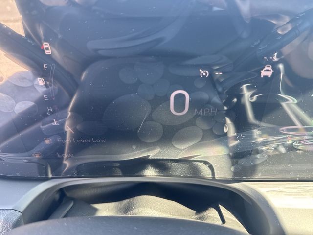 Buick Encore GX Vehicle Full-screen Gallery Image 15