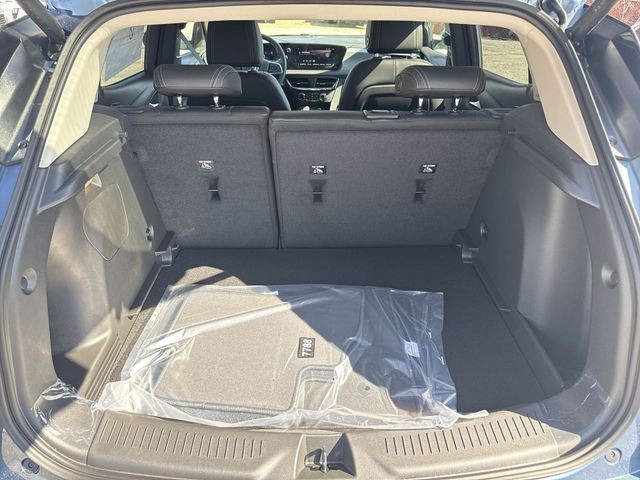 Buick Encore GX Vehicle Full-screen Gallery Image 22