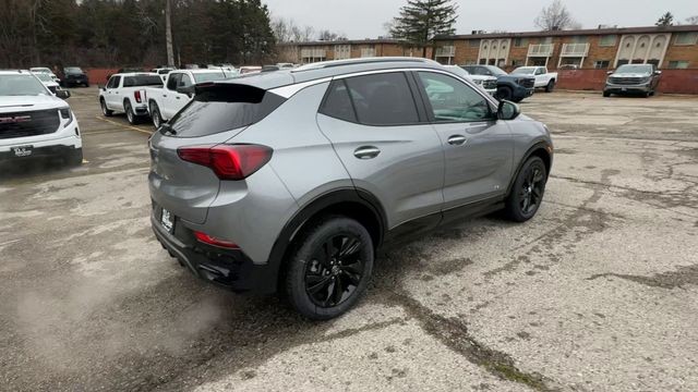 Buick Encore GX Vehicle Full-screen Gallery Image 08