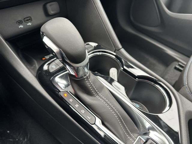 Buick Encore GX Vehicle Full-screen Gallery Image 19