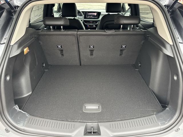 Buick Encore GX Vehicle Full-screen Gallery Image 22