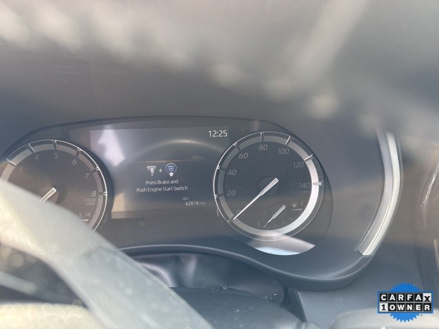 Toyota Highlander Vehicle Full-screen Gallery Image 17