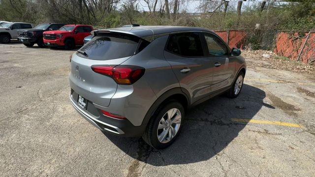 Buick Encore GX Vehicle Full-screen Gallery Image 08