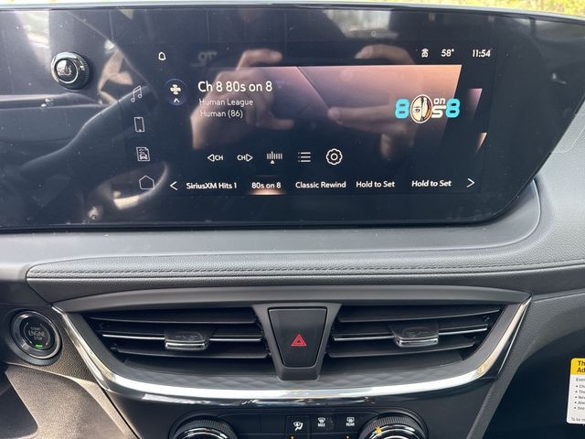 Buick Encore GX Vehicle Full-screen Gallery Image 16