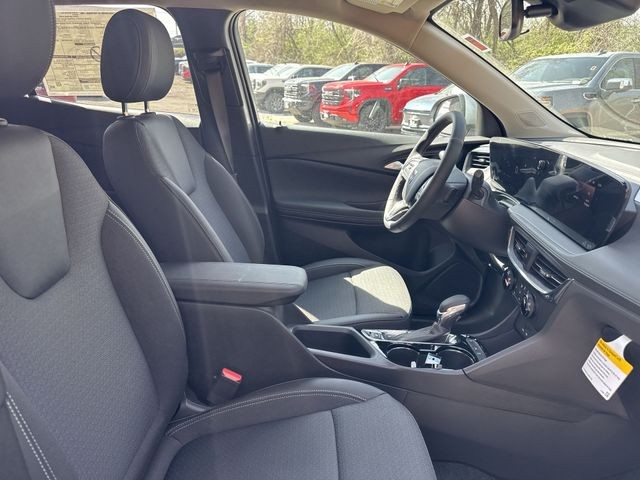 Buick Encore GX Vehicle Full-screen Gallery Image 23