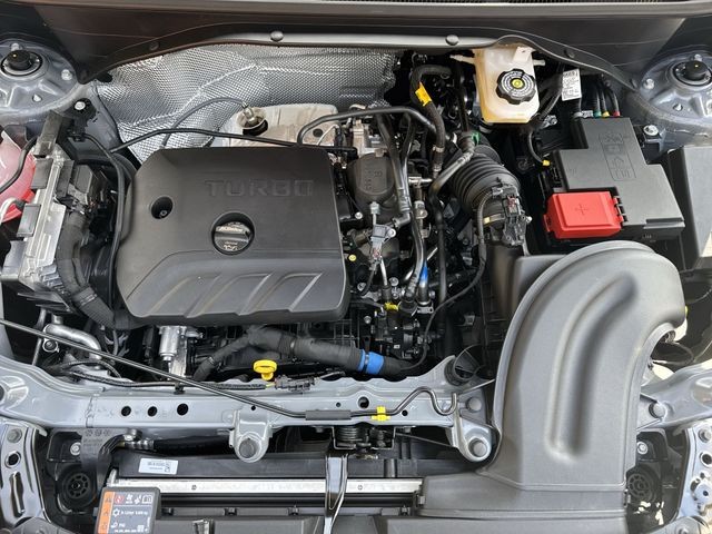 Buick Encore GX Vehicle Full-screen Gallery Image 24