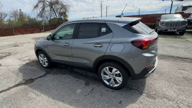 Buick Encore GX Vehicle Full-screen Gallery Image 06