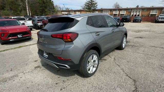 Buick Encore GX Vehicle Full-screen Gallery Image 08