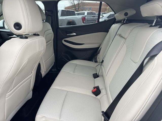 Buick Encore GX Vehicle Full-screen Gallery Image 21