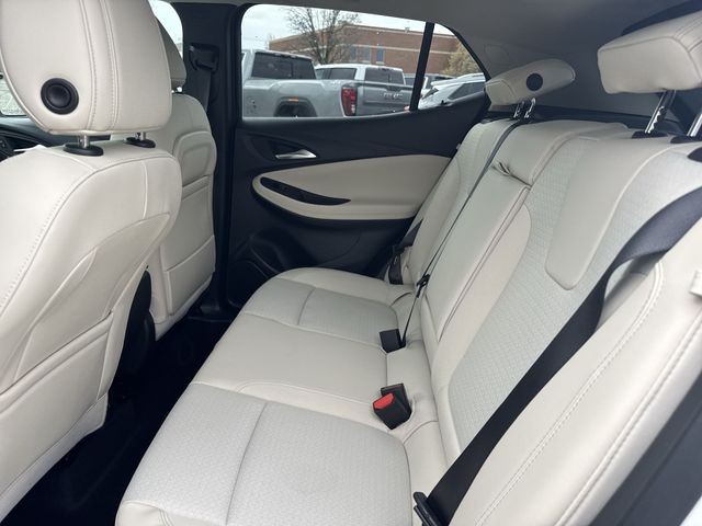 Buick Encore GX Vehicle Full-screen Gallery Image 22