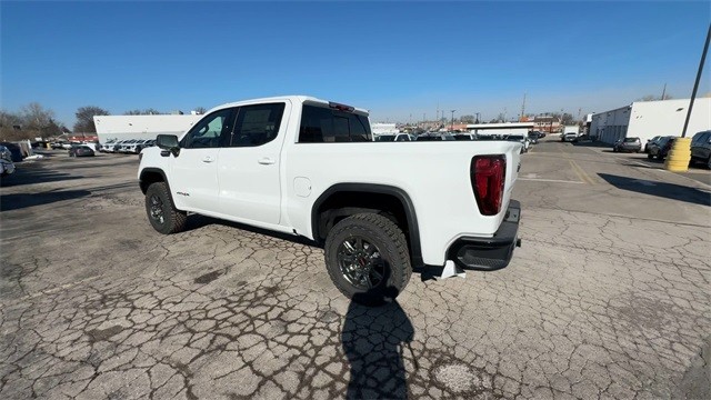 GMC Sierra 1500 Vehicle Full-screen Gallery Image 06