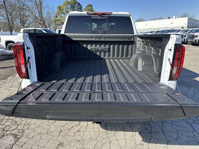 GMC Sierra 1500 Vehicle Full-screen Gallery Image 24