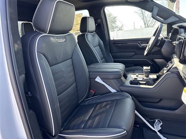 GMC Sierra 1500 Vehicle Full-screen Gallery Image 25