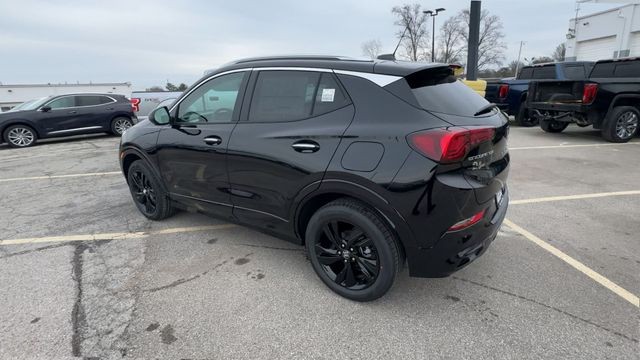 Buick Encore GX Vehicle Full-screen Gallery Image 06