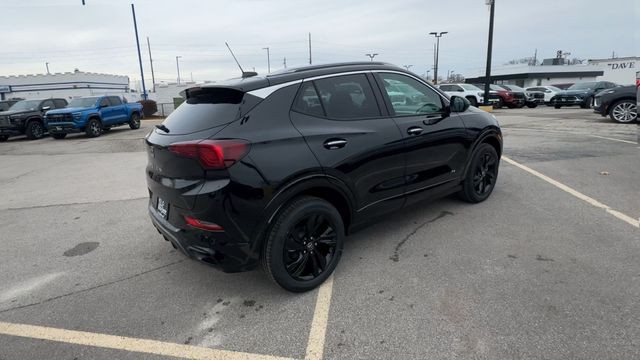 Buick Encore GX Vehicle Full-screen Gallery Image 08