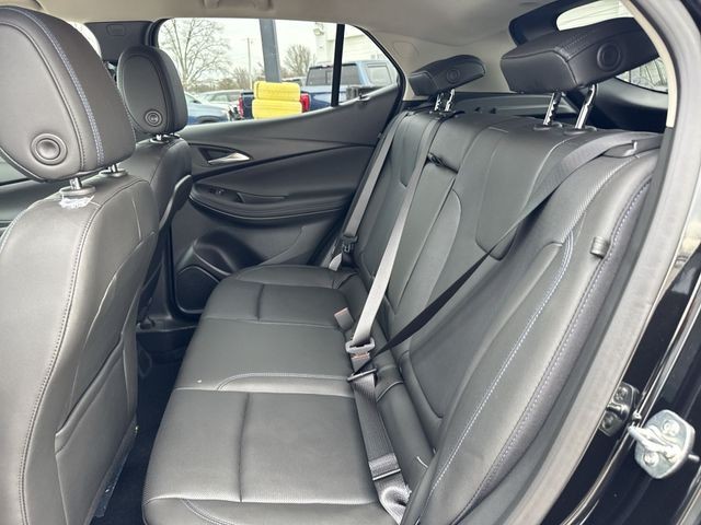 Buick Encore GX Vehicle Full-screen Gallery Image 21