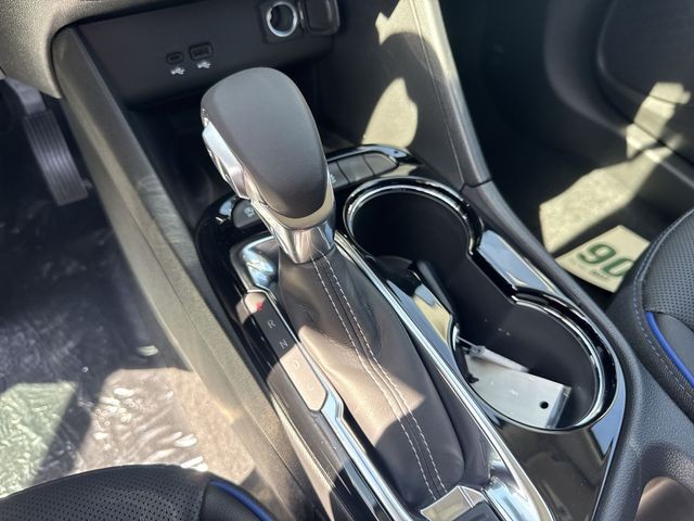 Buick Encore GX Vehicle Full-screen Gallery Image 19