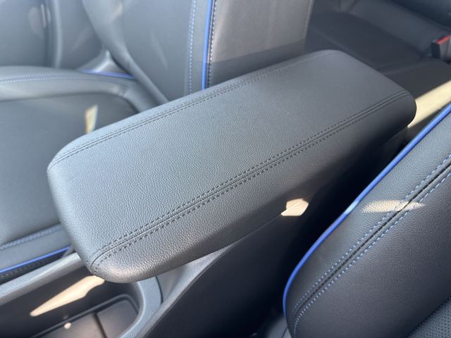 Buick Encore GX Vehicle Full-screen Gallery Image 20