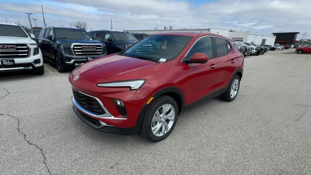 Buick Encore GX Vehicle Full-screen Gallery Image 04