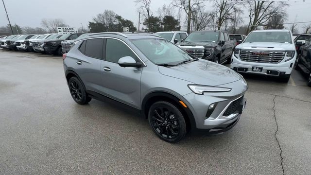 Buick Encore GX Vehicle Full-screen Gallery Image 02