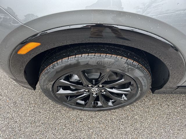 Buick Encore GX Vehicle Full-screen Gallery Image 10