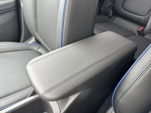 Buick Encore GX Vehicle Full-screen Gallery Image 20