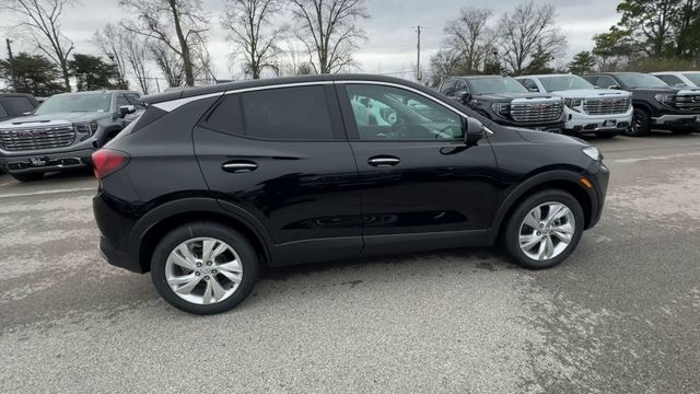 Buick Encore GX Vehicle Full-screen Gallery Image 09