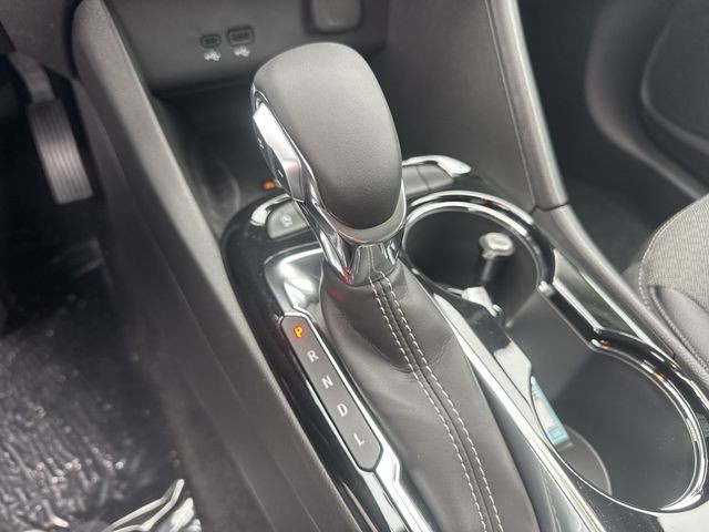 Buick Encore GX Vehicle Full-screen Gallery Image 19