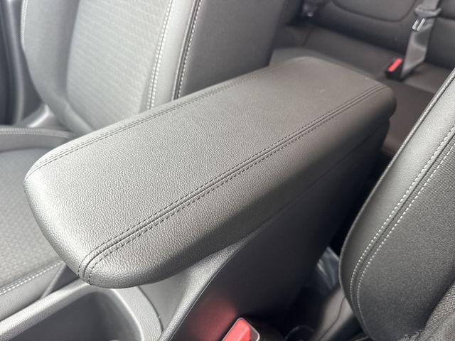 Buick Encore GX Vehicle Full-screen Gallery Image 20